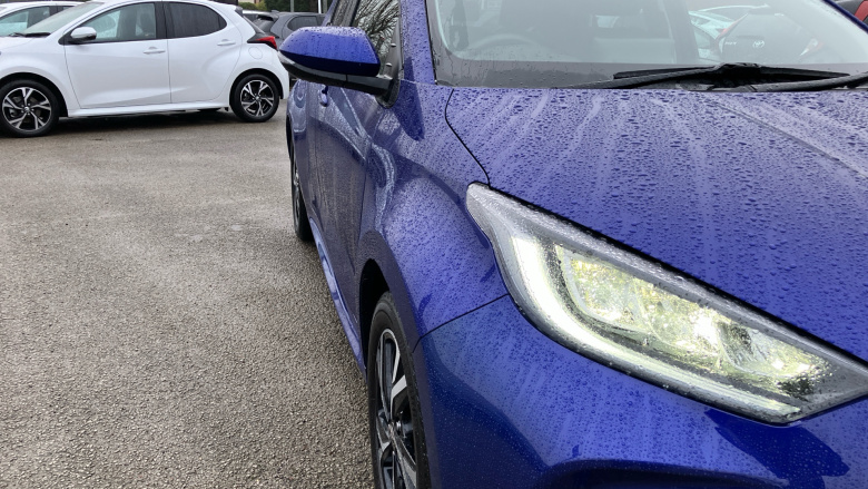 Toyota Yaris 1.5 Hybrid Design 5dr CVT Hybrid Hatchback